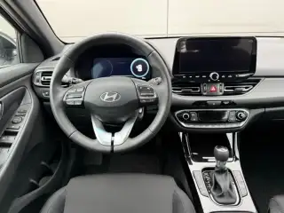 Vehicle image thumbnail, number 8