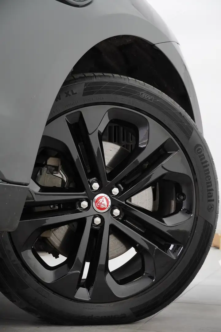 Vehicle image, number 9