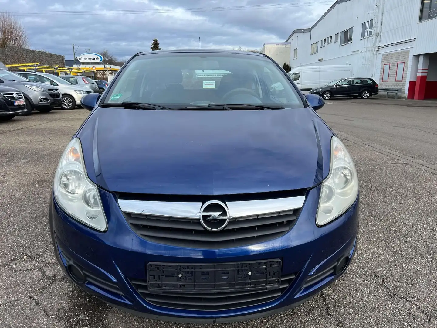 Vehicle image, number 2