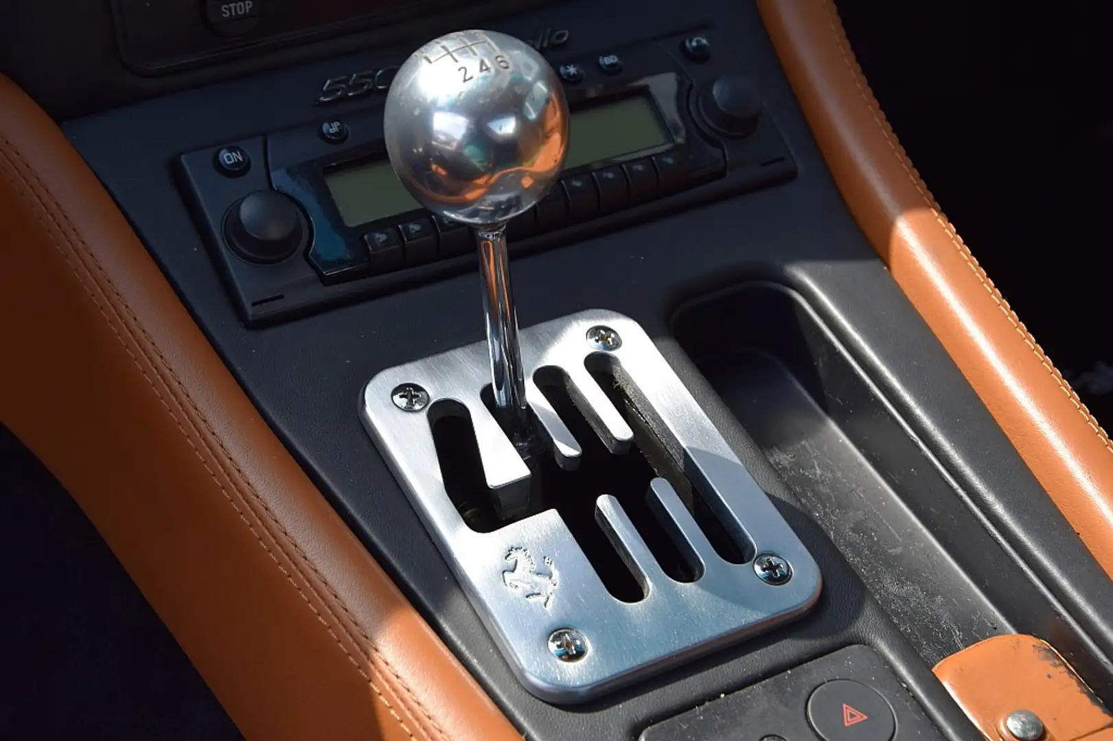 Vehicle image, number 6