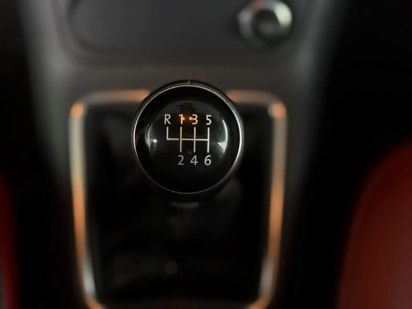 Vehicle image, number 19
