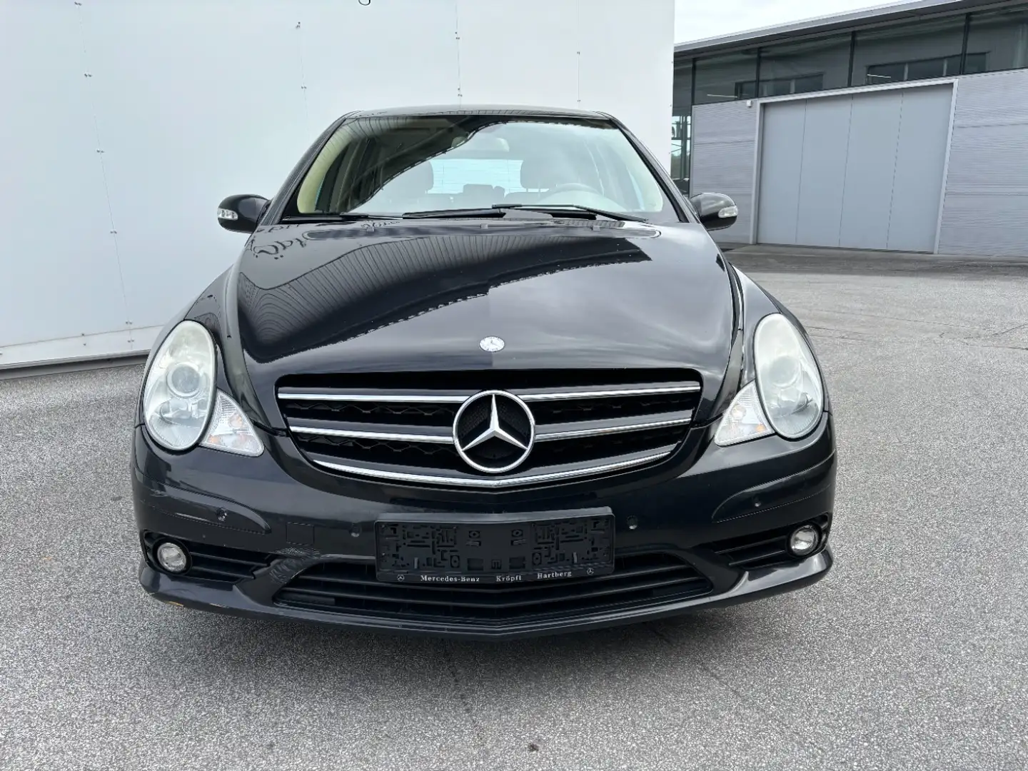 Vehicle image, number 3
