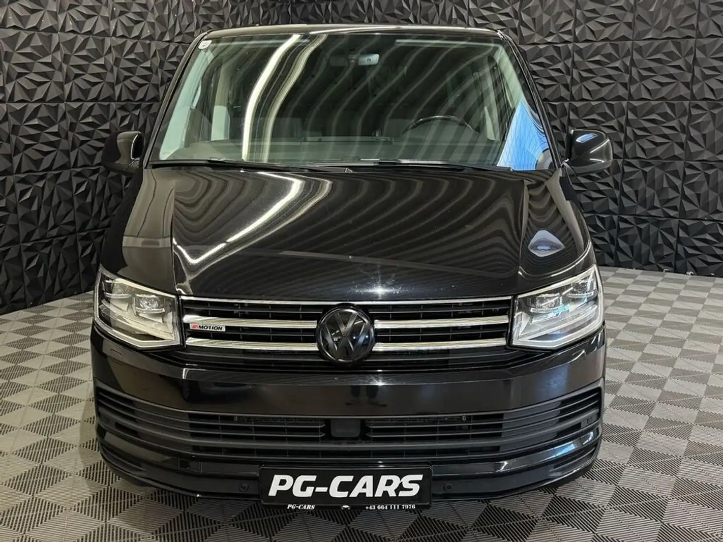 Vehicle image, number 2