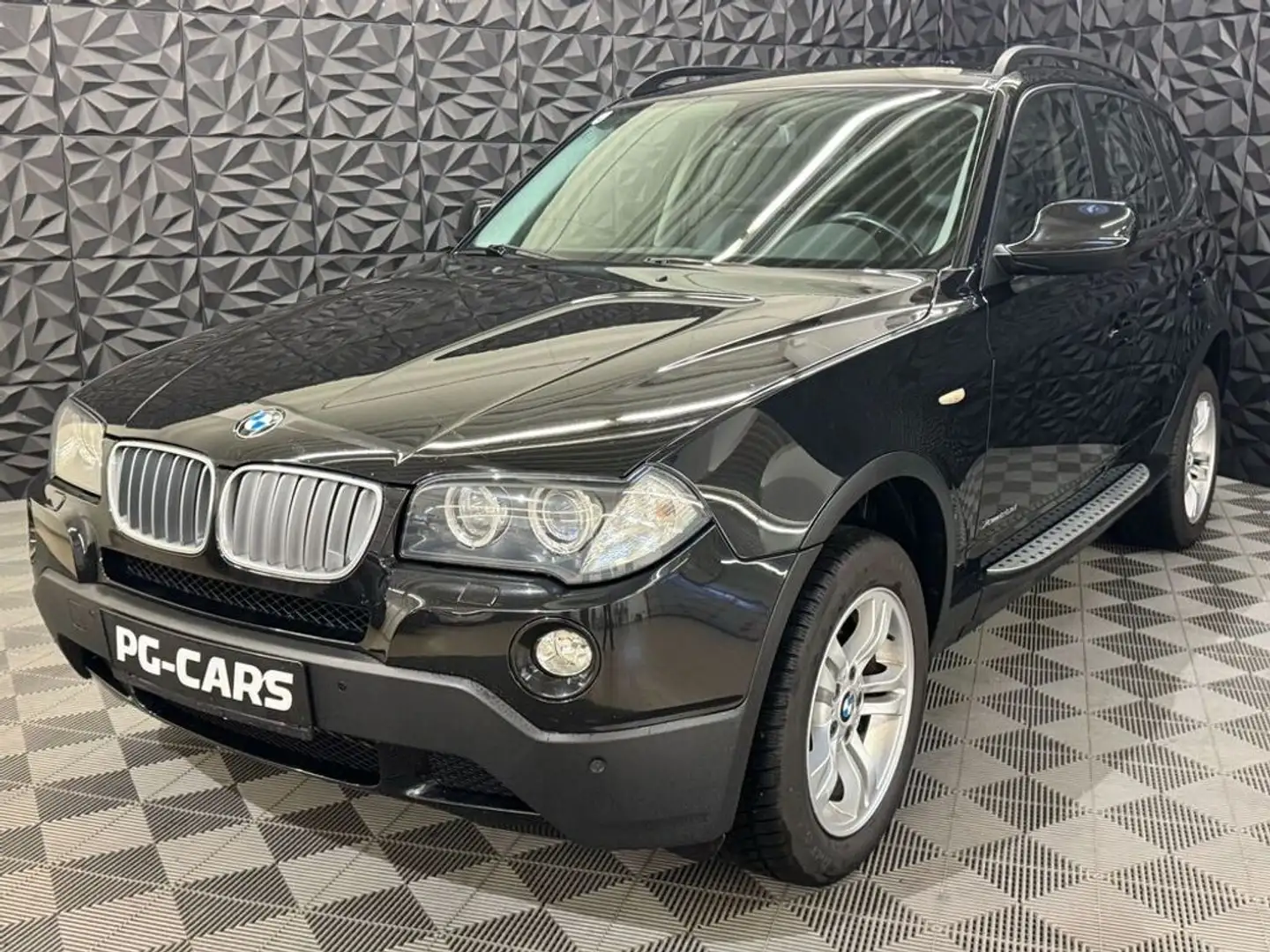 Vehicle image, number 2