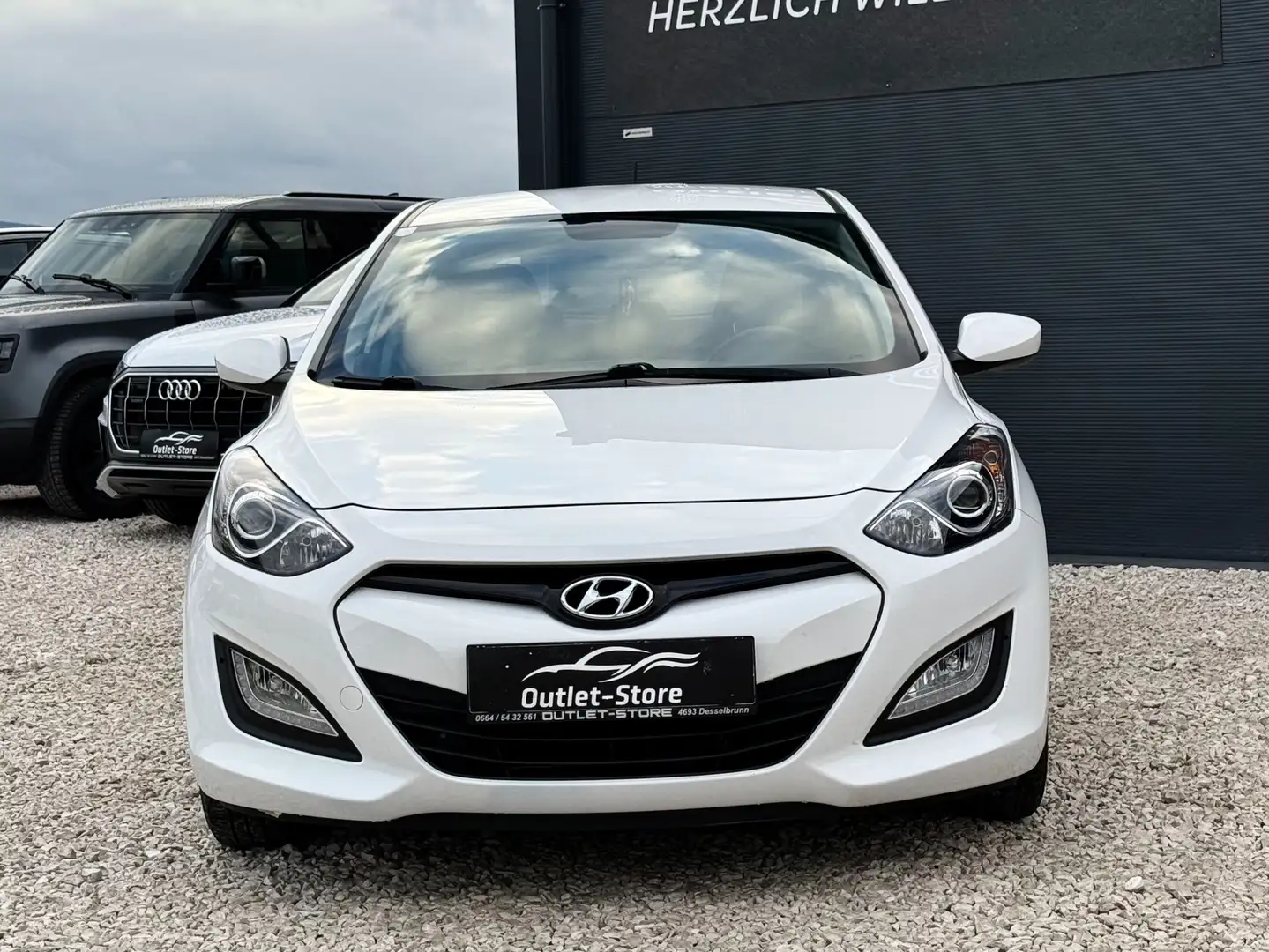 Vehicle image, number 2