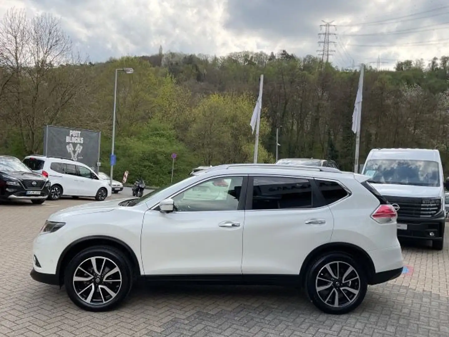 Vehicle image, number 5
