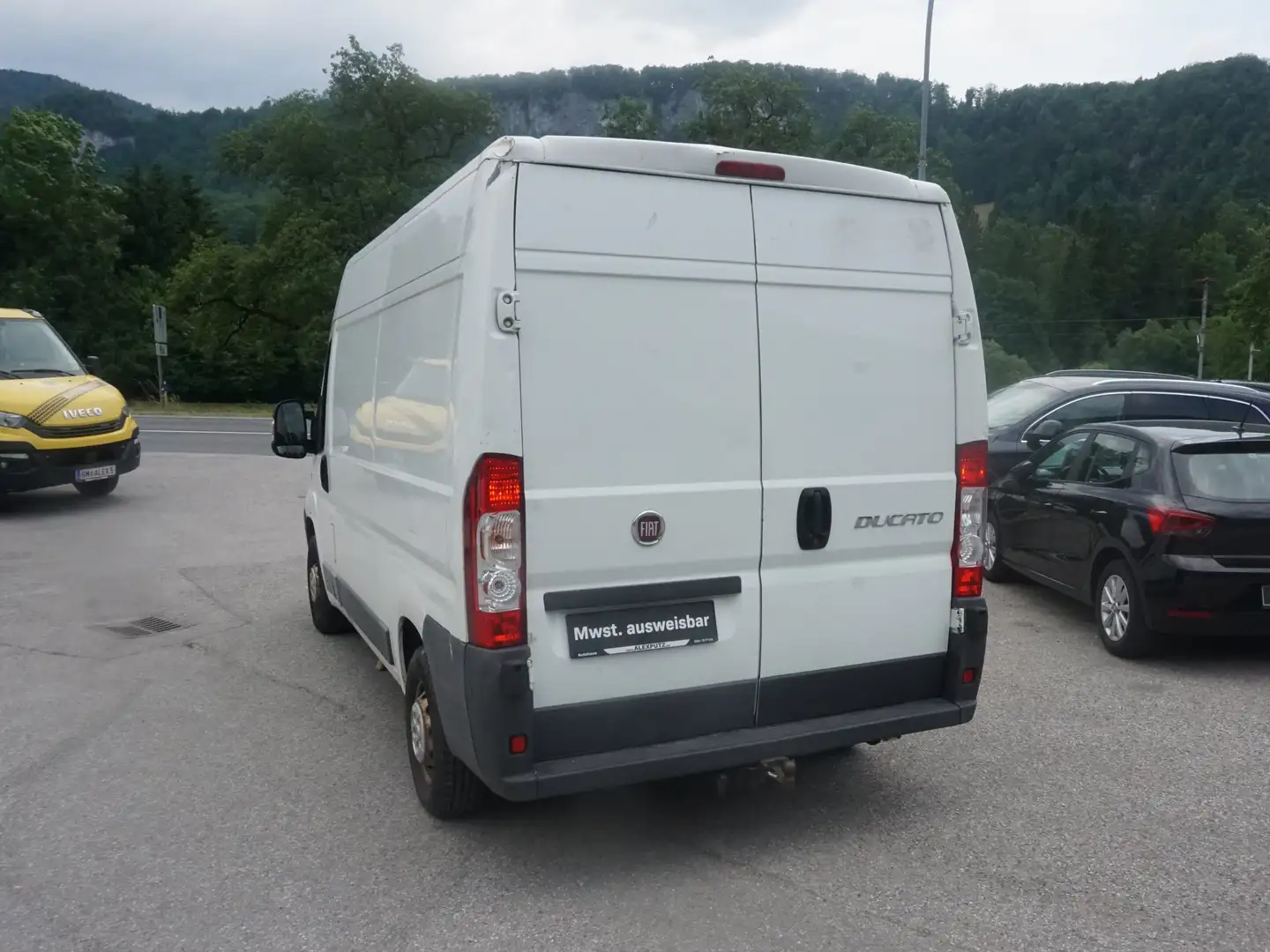 Vehicle image, number 7