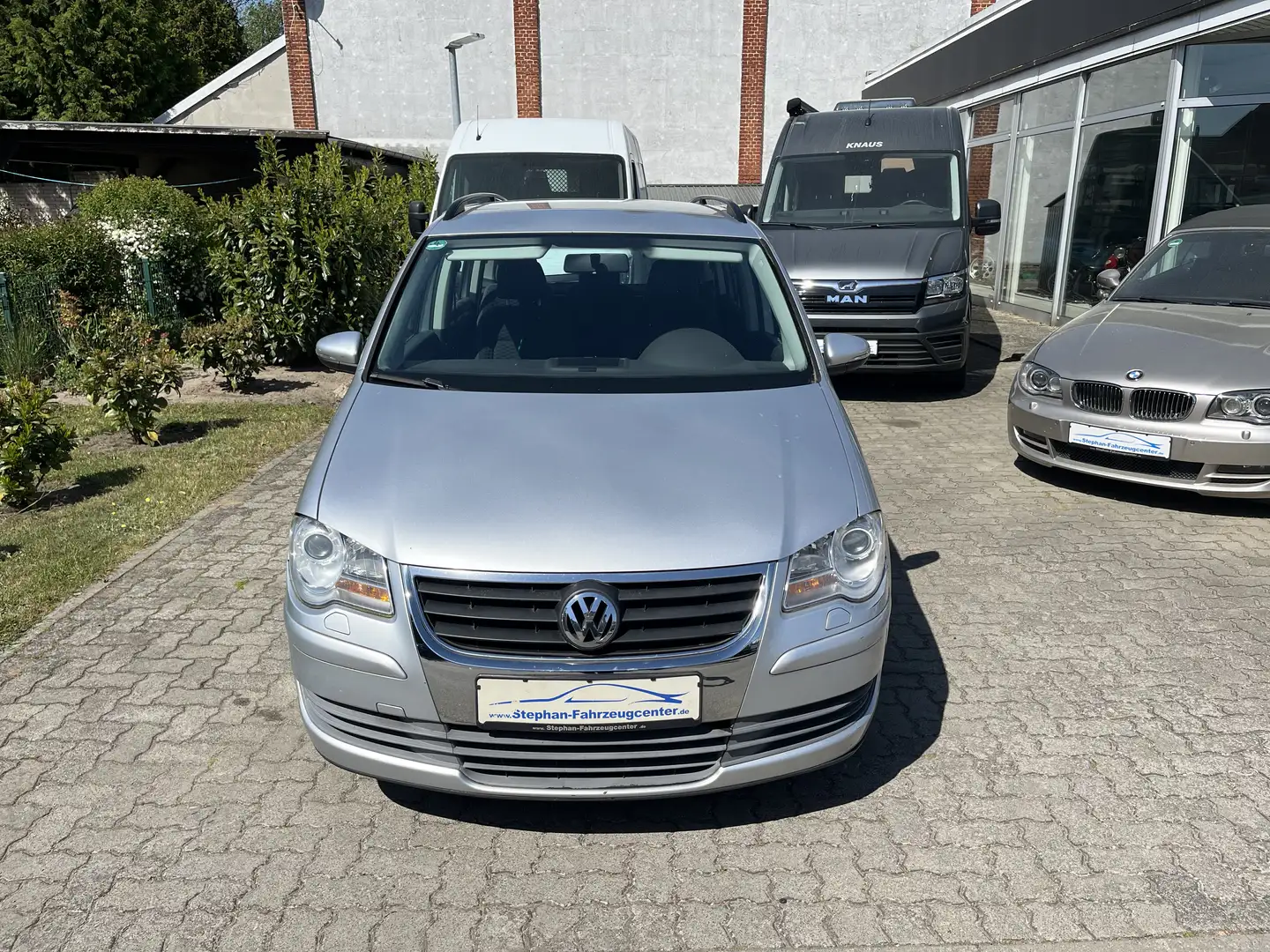 Vehicle image, number 2