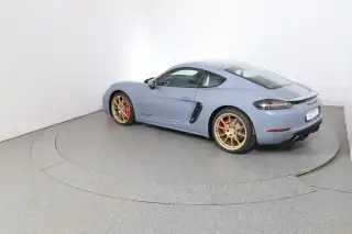 Vehicle image thumbnail, number 7