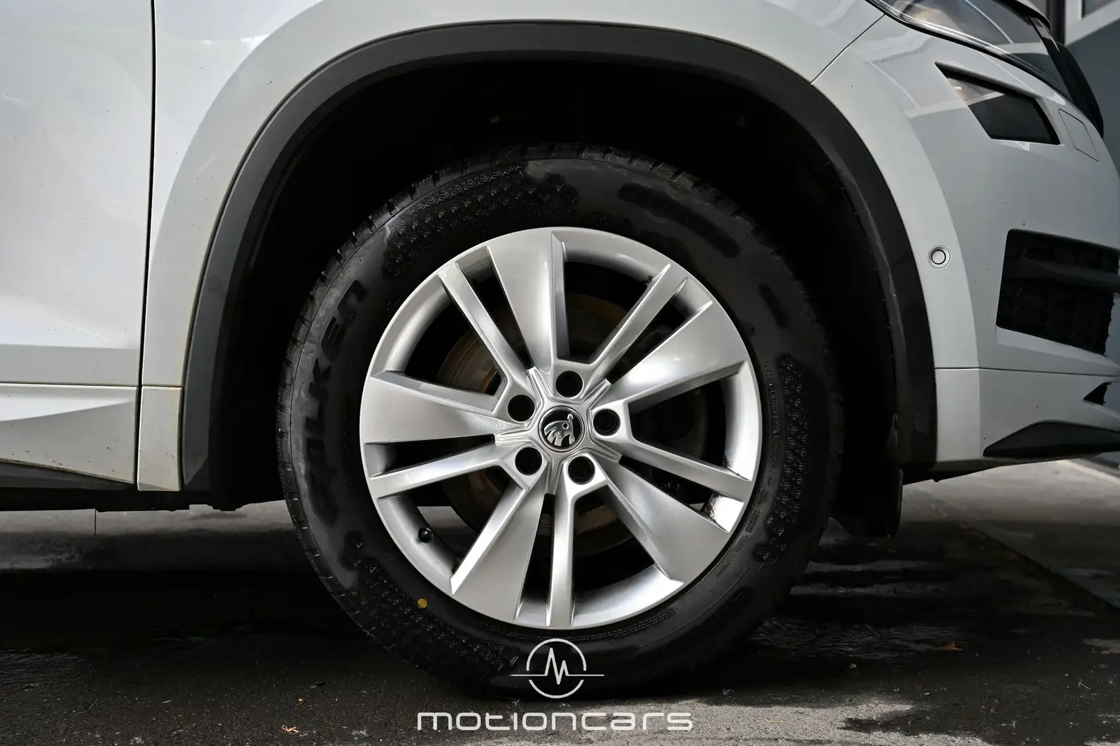 Vehicle image, number 7