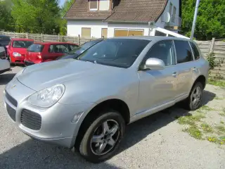 Vehicle image thumbnail, number 4