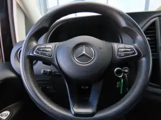 Vehicle image thumbnail, number 19