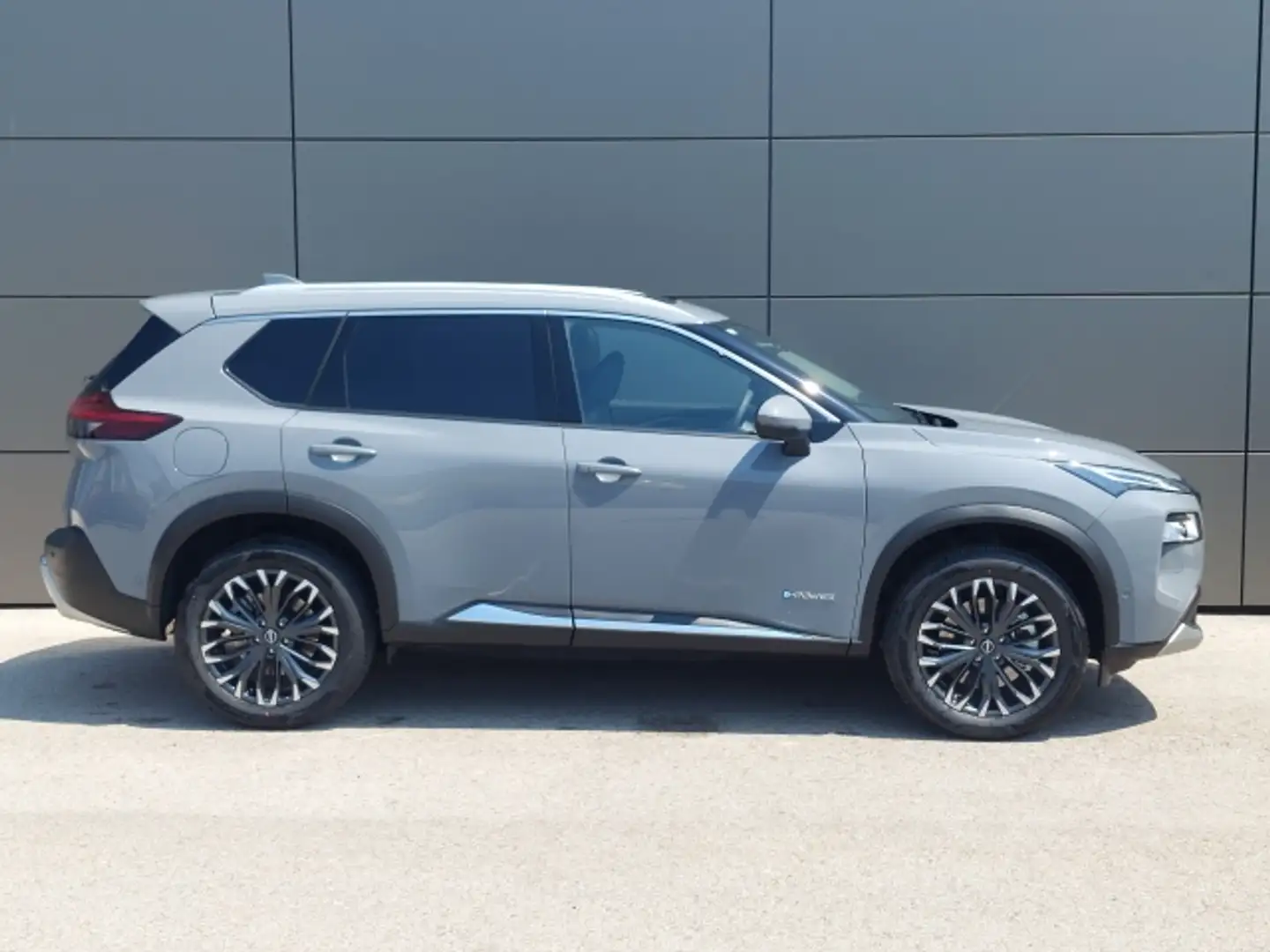 Vehicle image, number 2