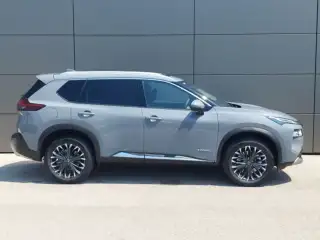 Vehicle image thumbnail, number 2