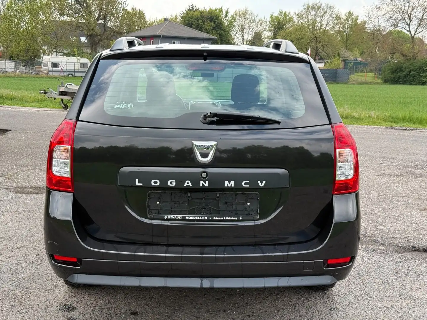 Vehicle image, number 6