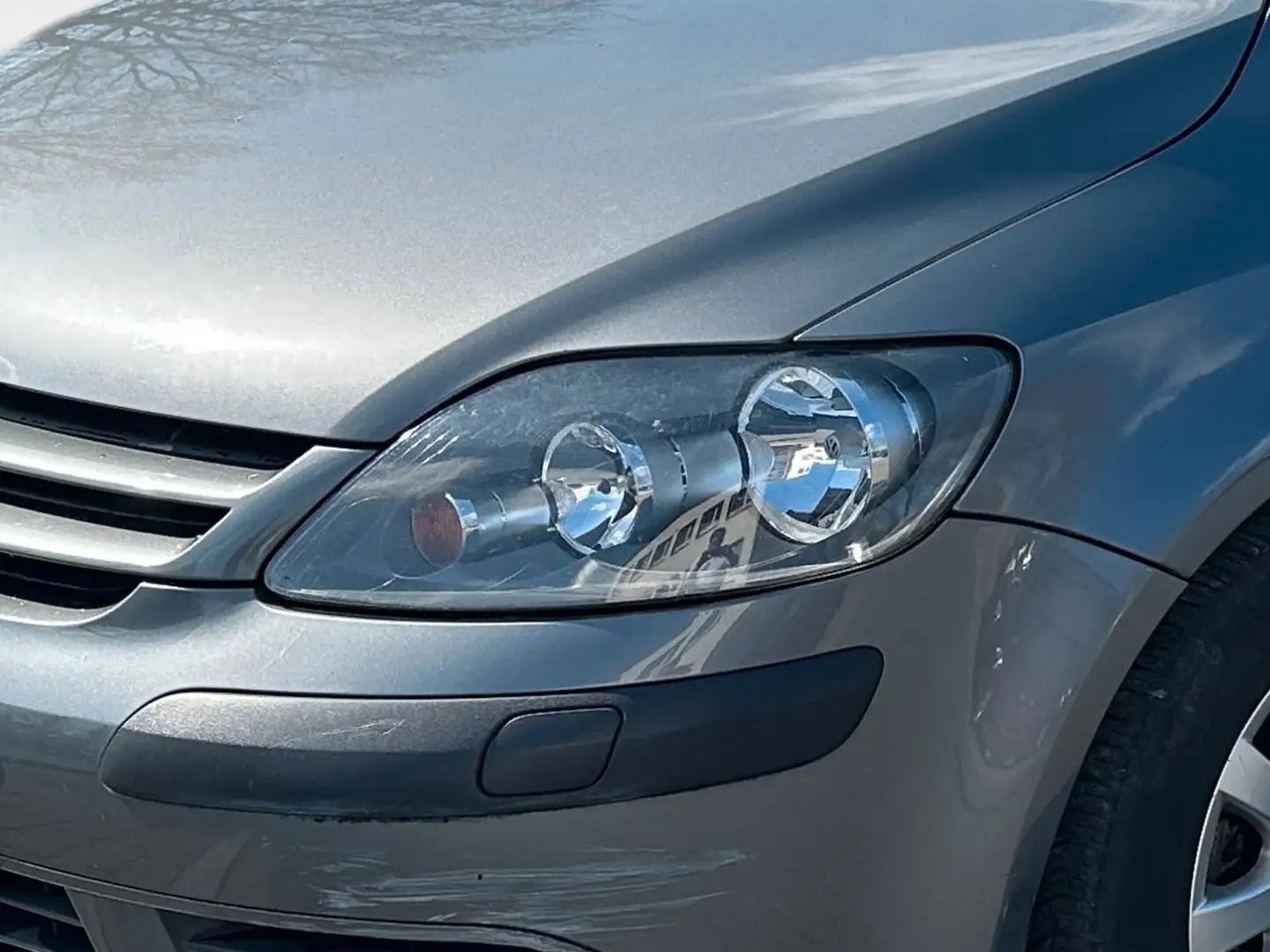 Vehicle image, number 5