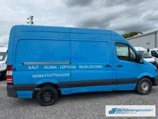Vehicle image thumbnail, number 7
