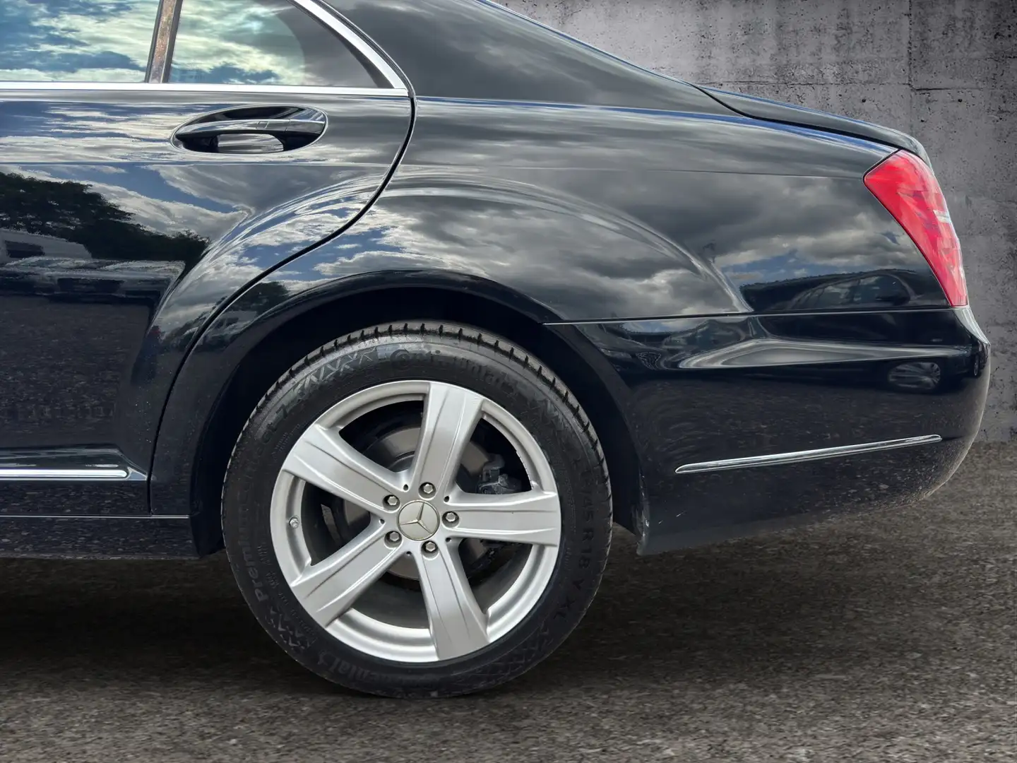 Vehicle image, number 20