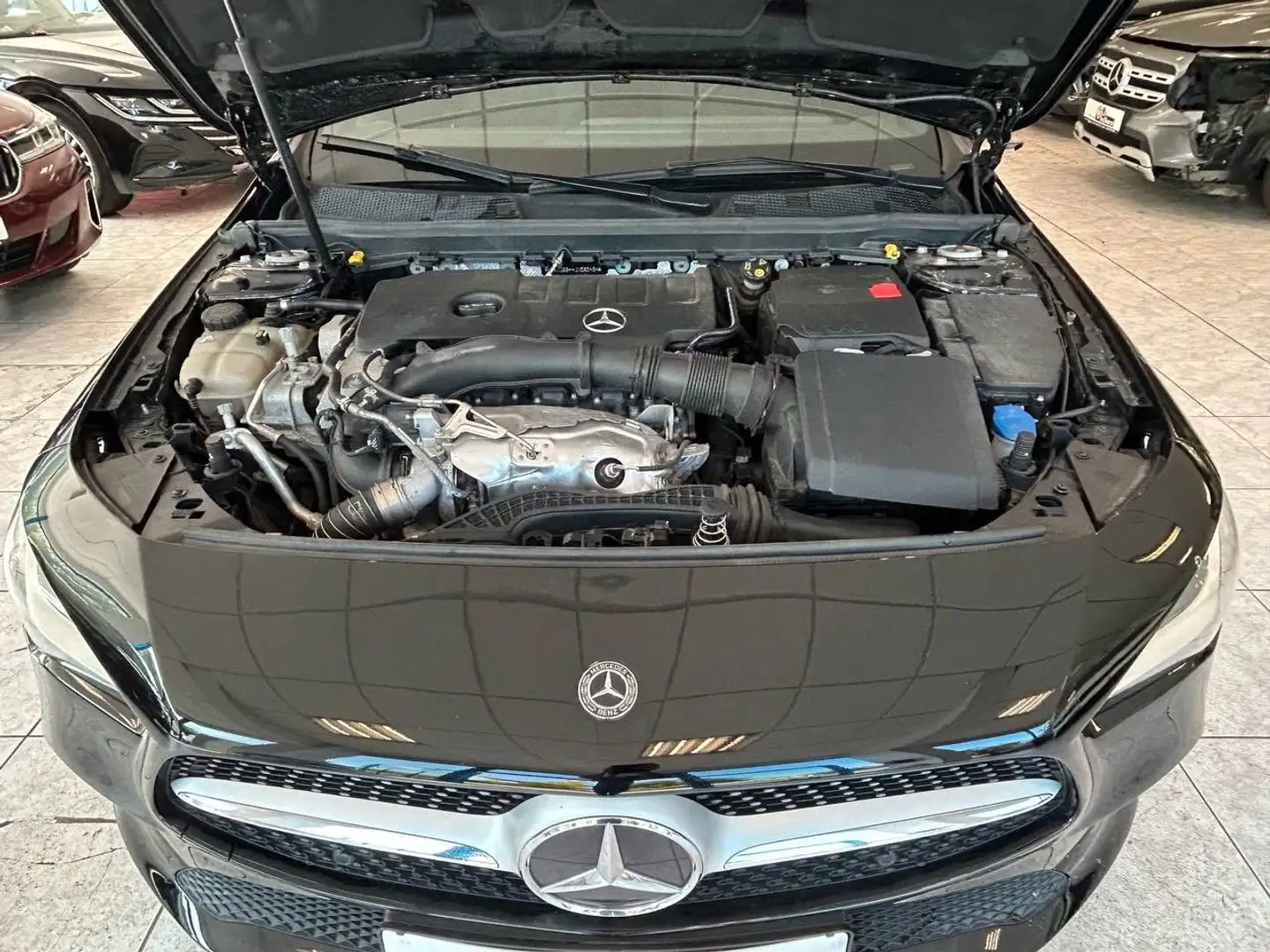 Vehicle image, number 14
