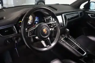 Vehicle image thumbnail, number 17