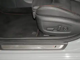 Vehicle image thumbnail, number 12