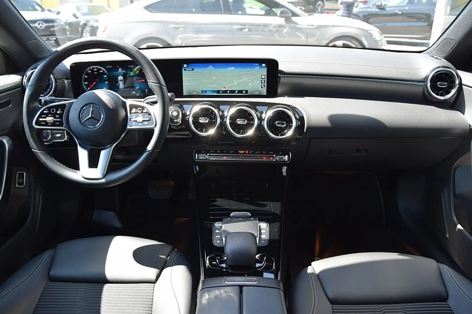 Vehicle image, number 5