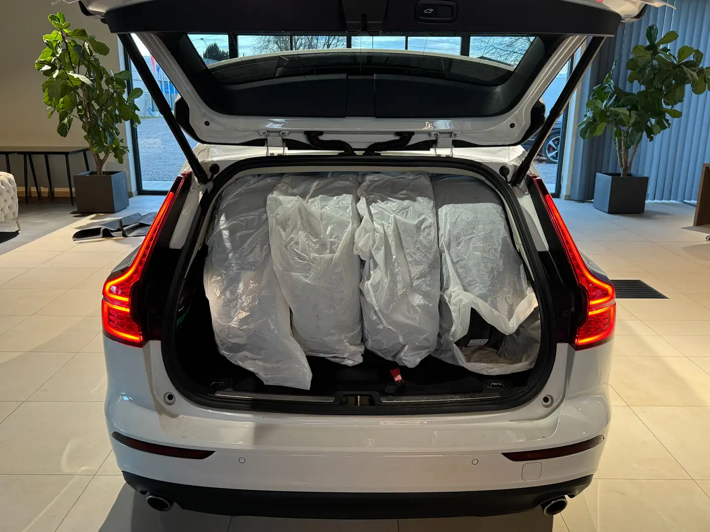 Vehicle image, number 5
