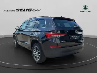 Vehicle image thumbnail, number 9