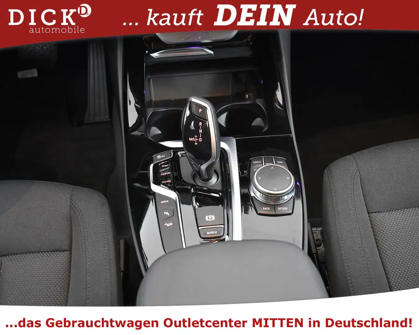 Vehicle image, number 16