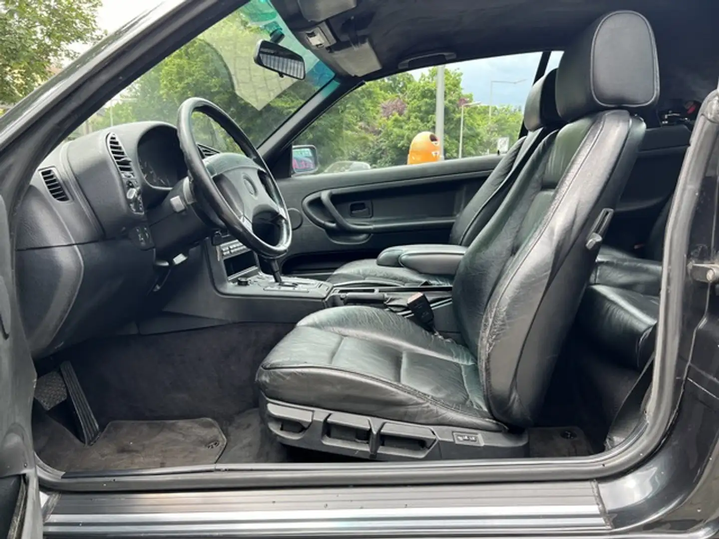Vehicle image, number 19