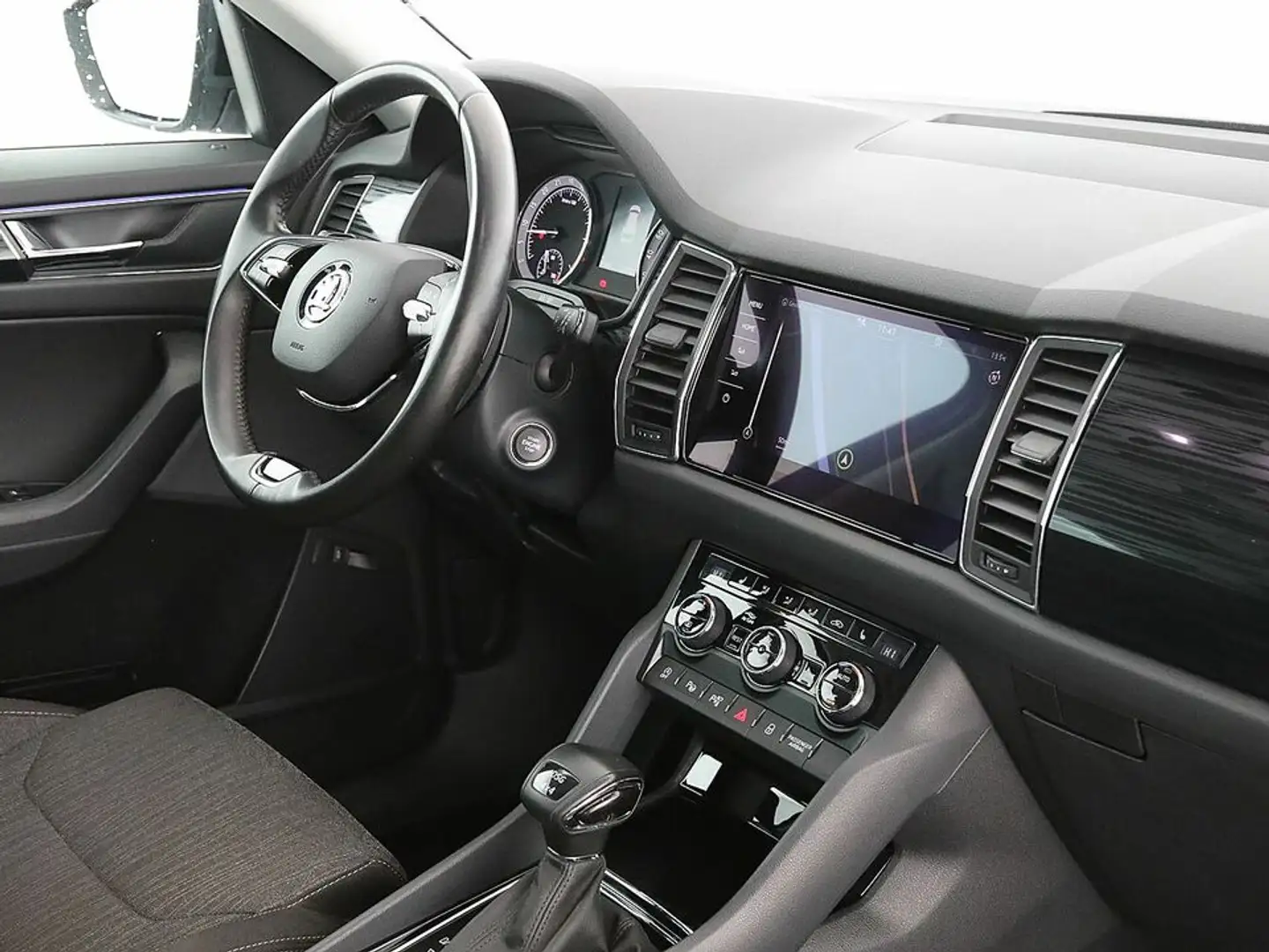 Vehicle image, number 11