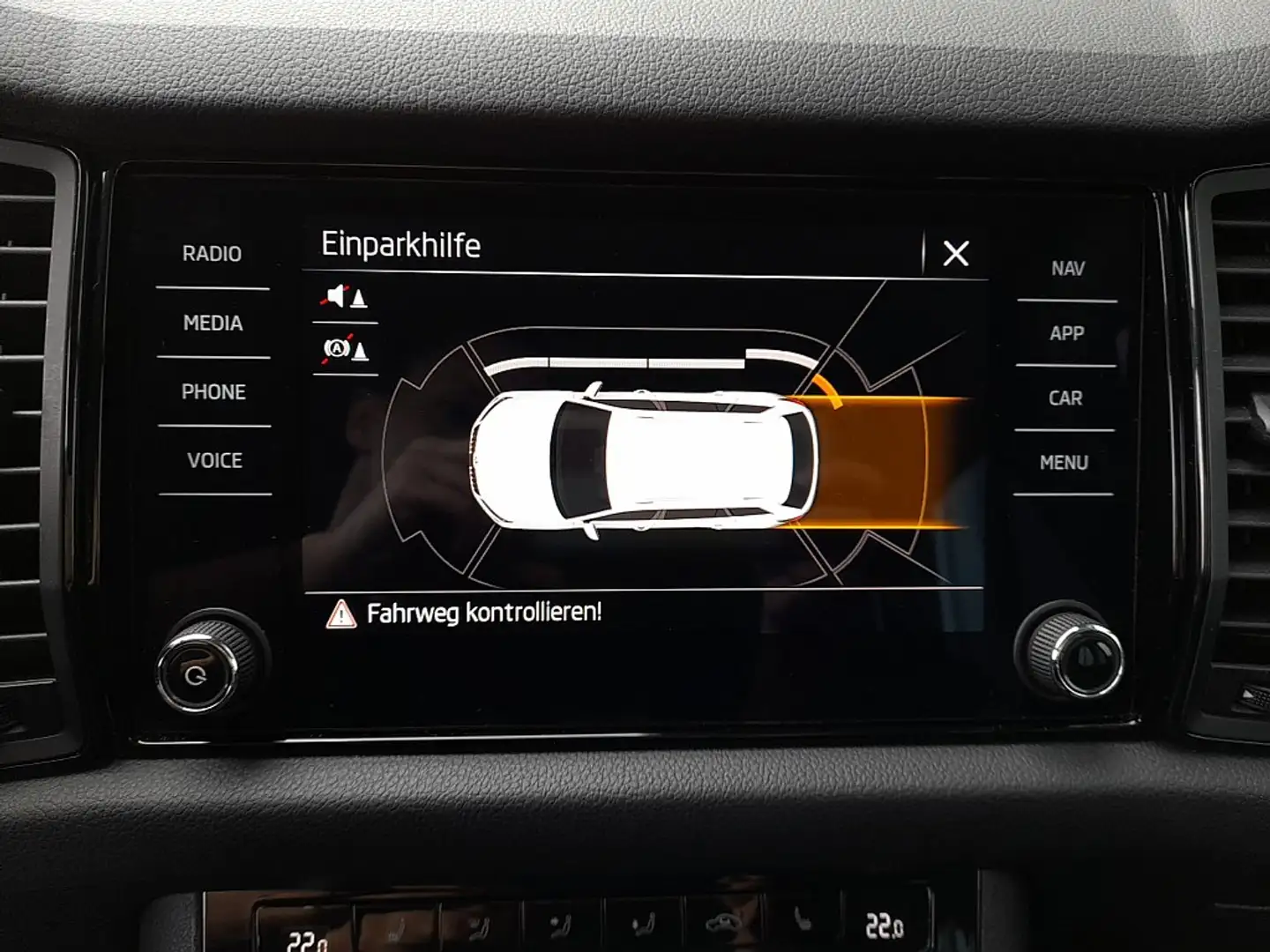 Vehicle image, number 4