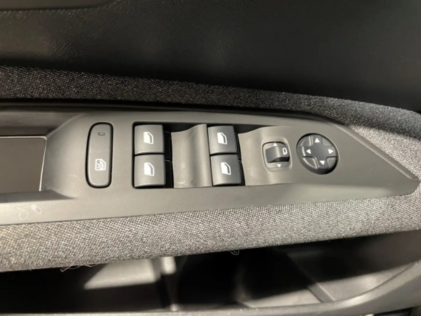Vehicle image, number 7