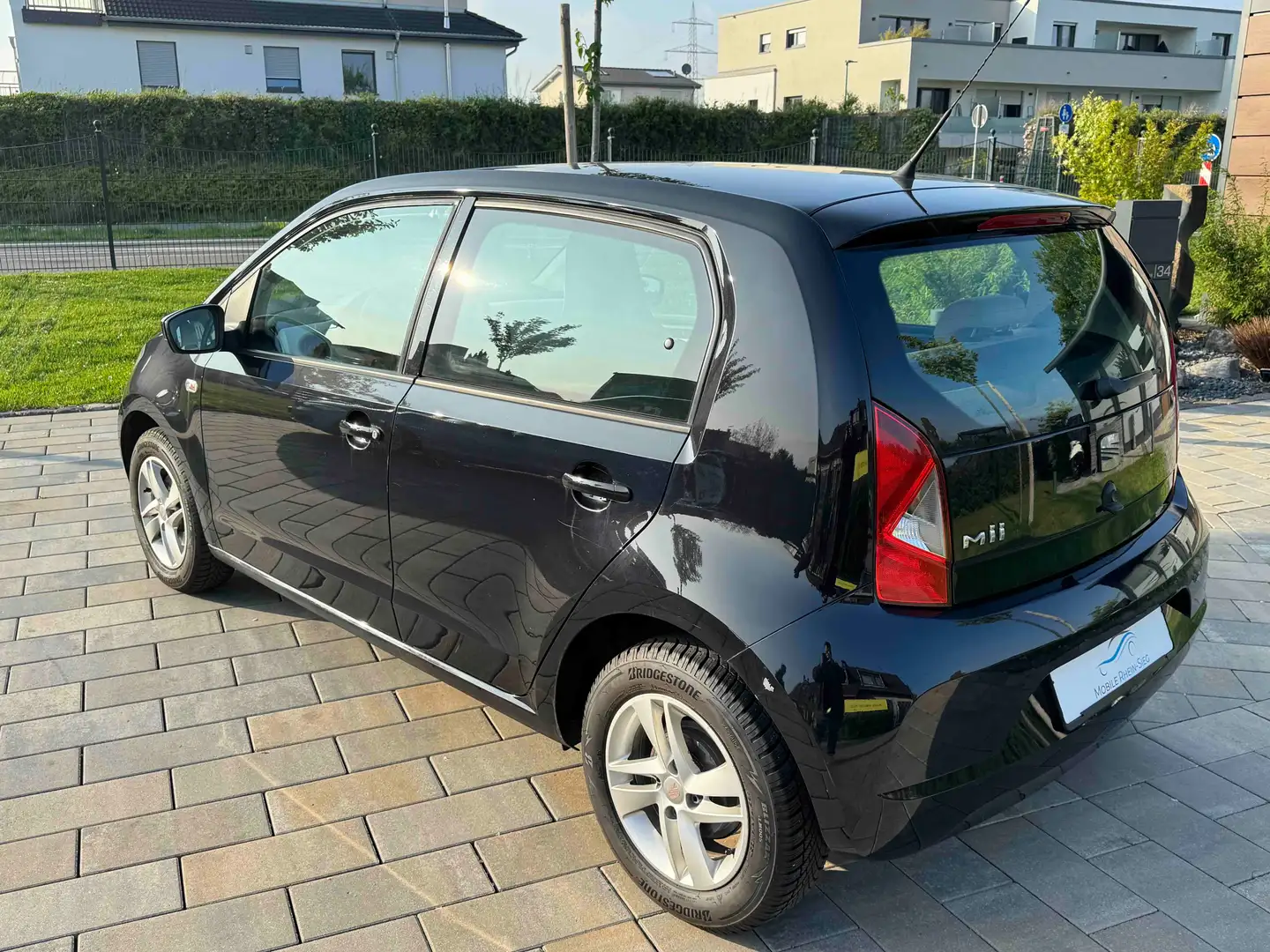 Vehicle image, number 2