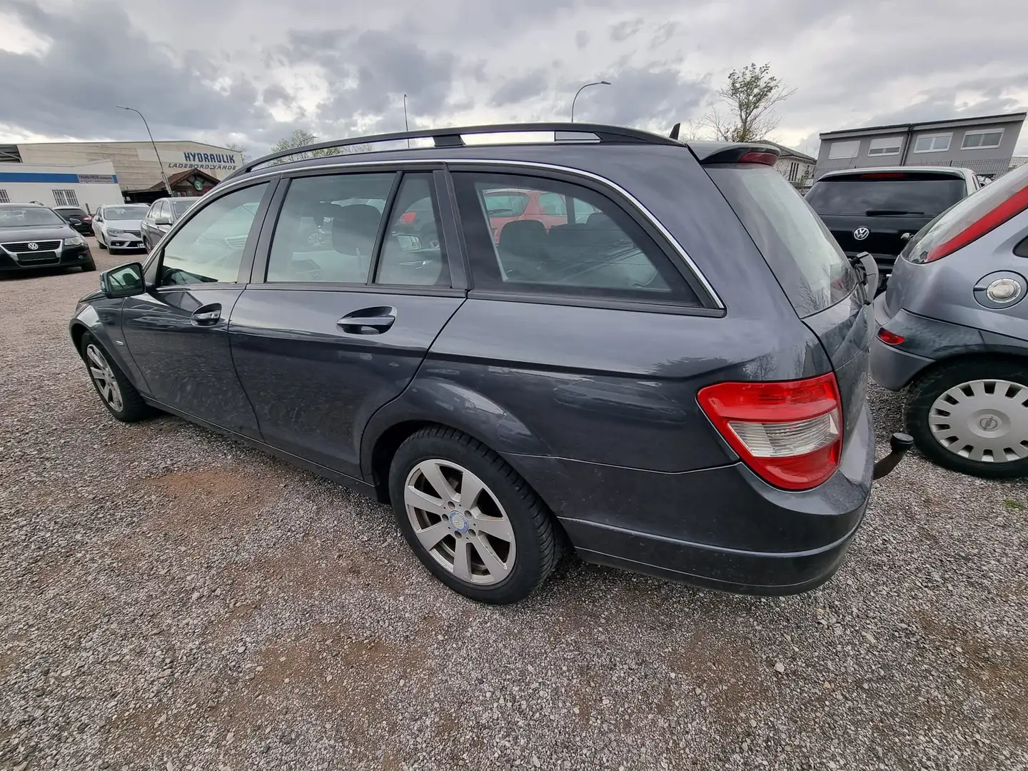Vehicle image, number 4