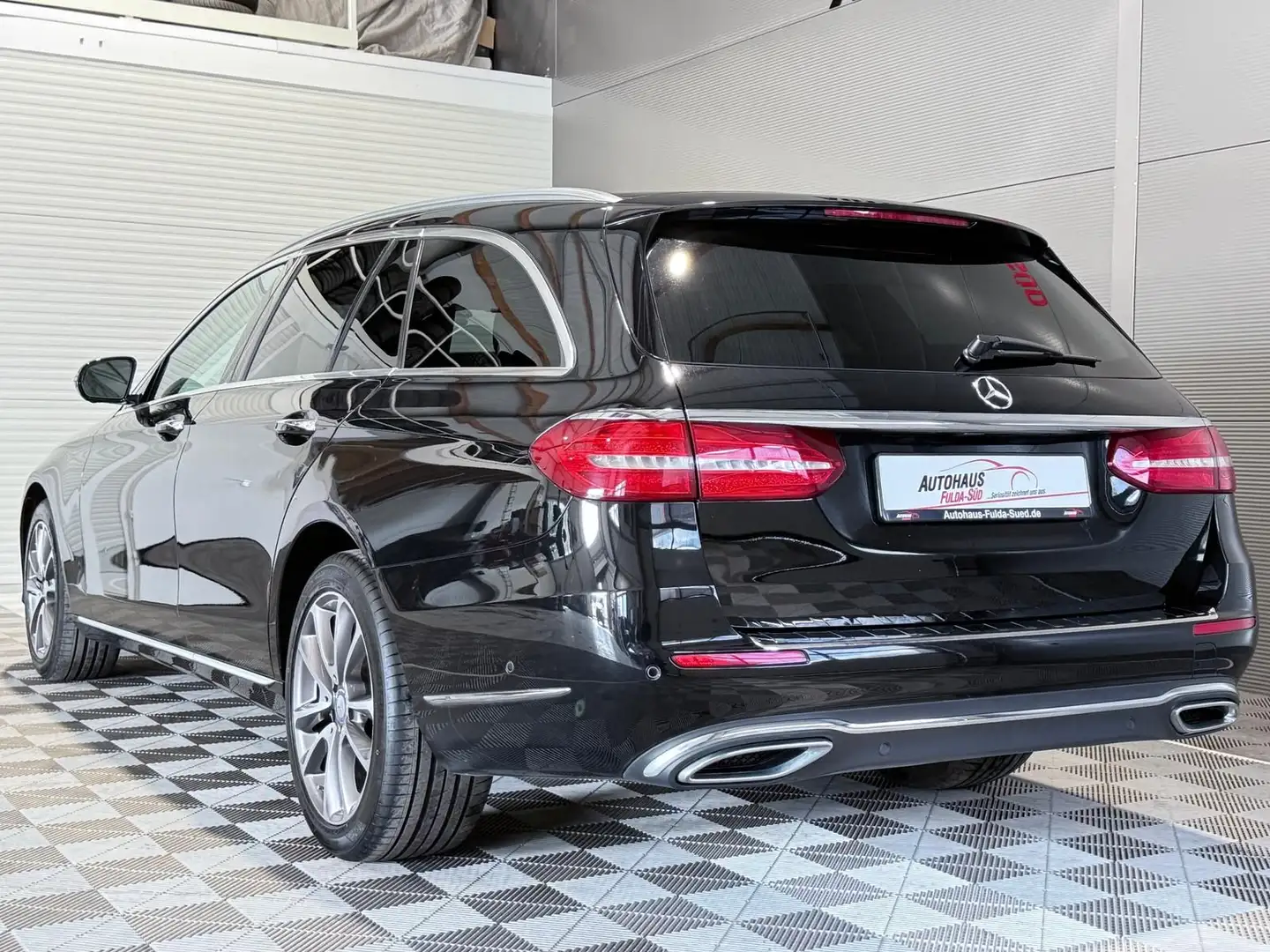 Vehicle image, number 7