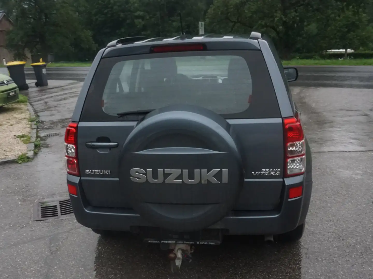 Vehicle image, number 8