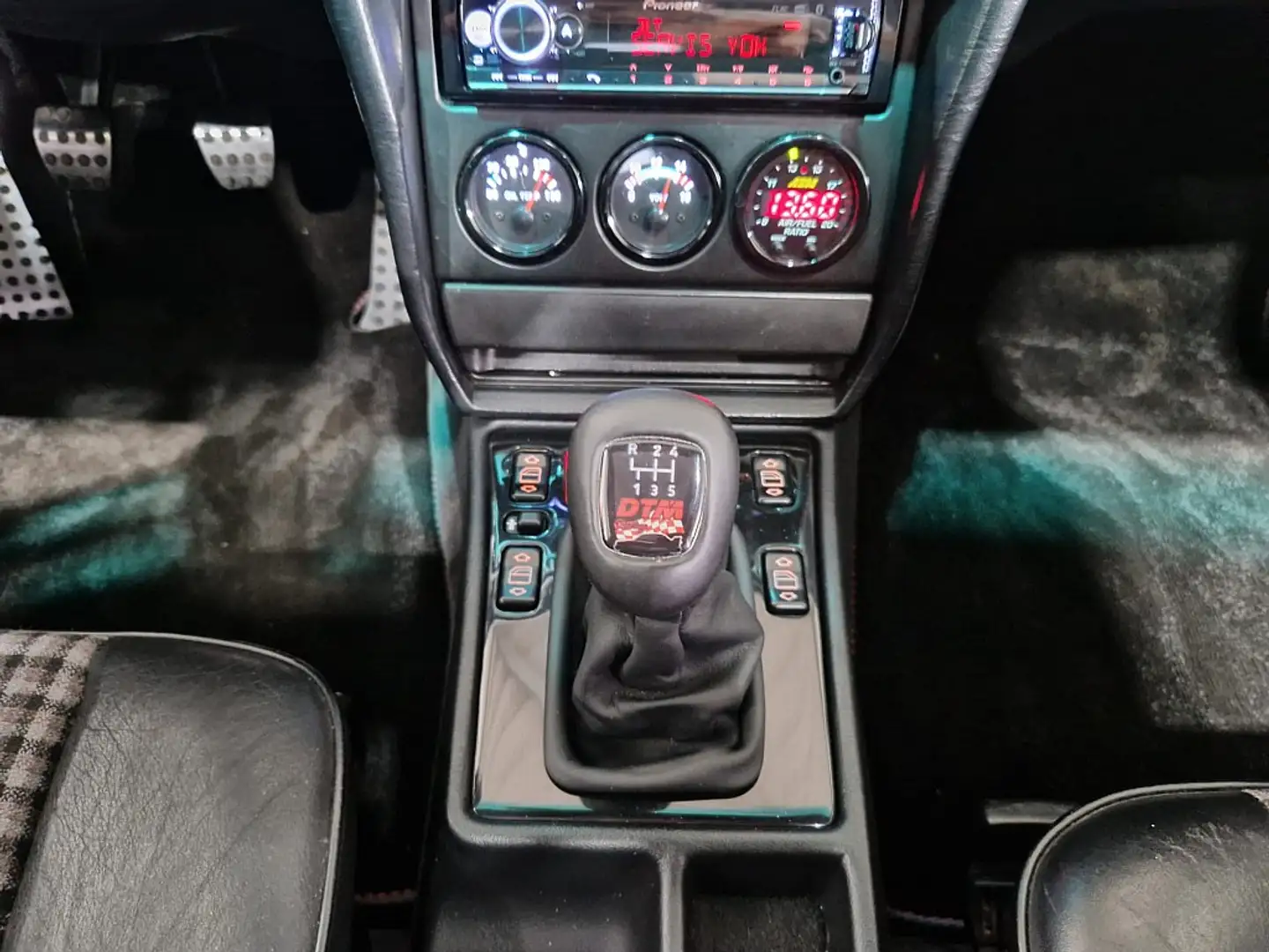 Vehicle image, number 18