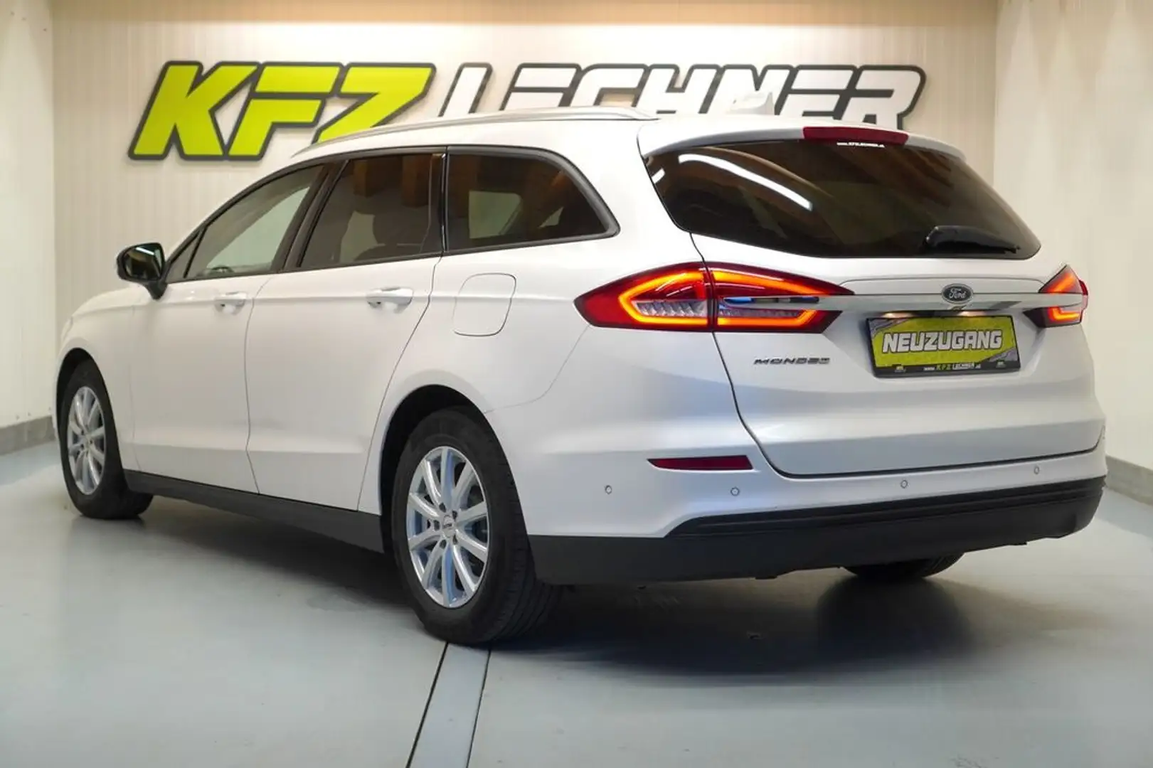 Vehicle image, number 7