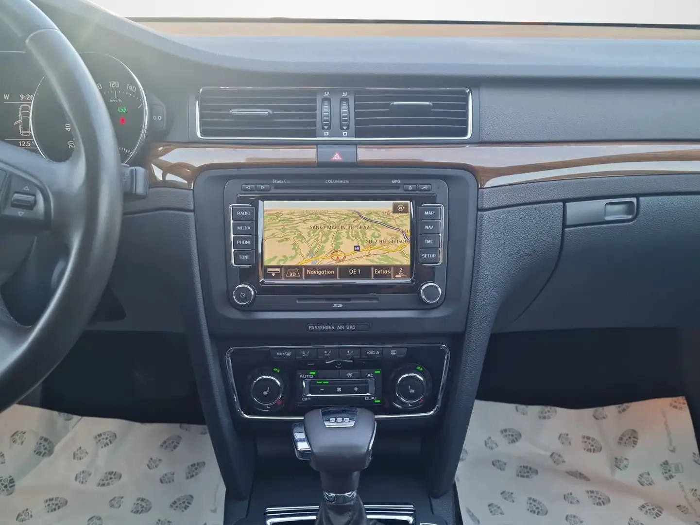Vehicle image, number 15