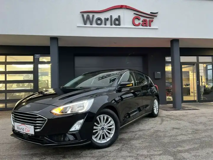 Additional image of the vehicle