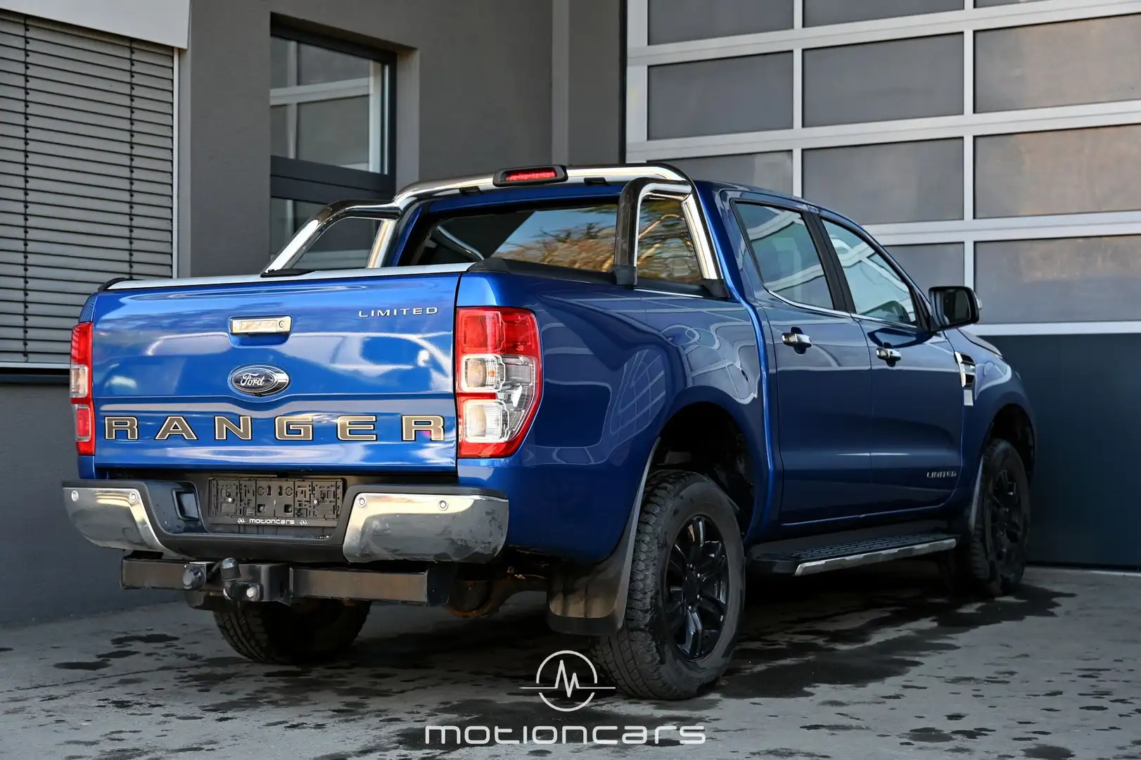 Vehicle image, number 2