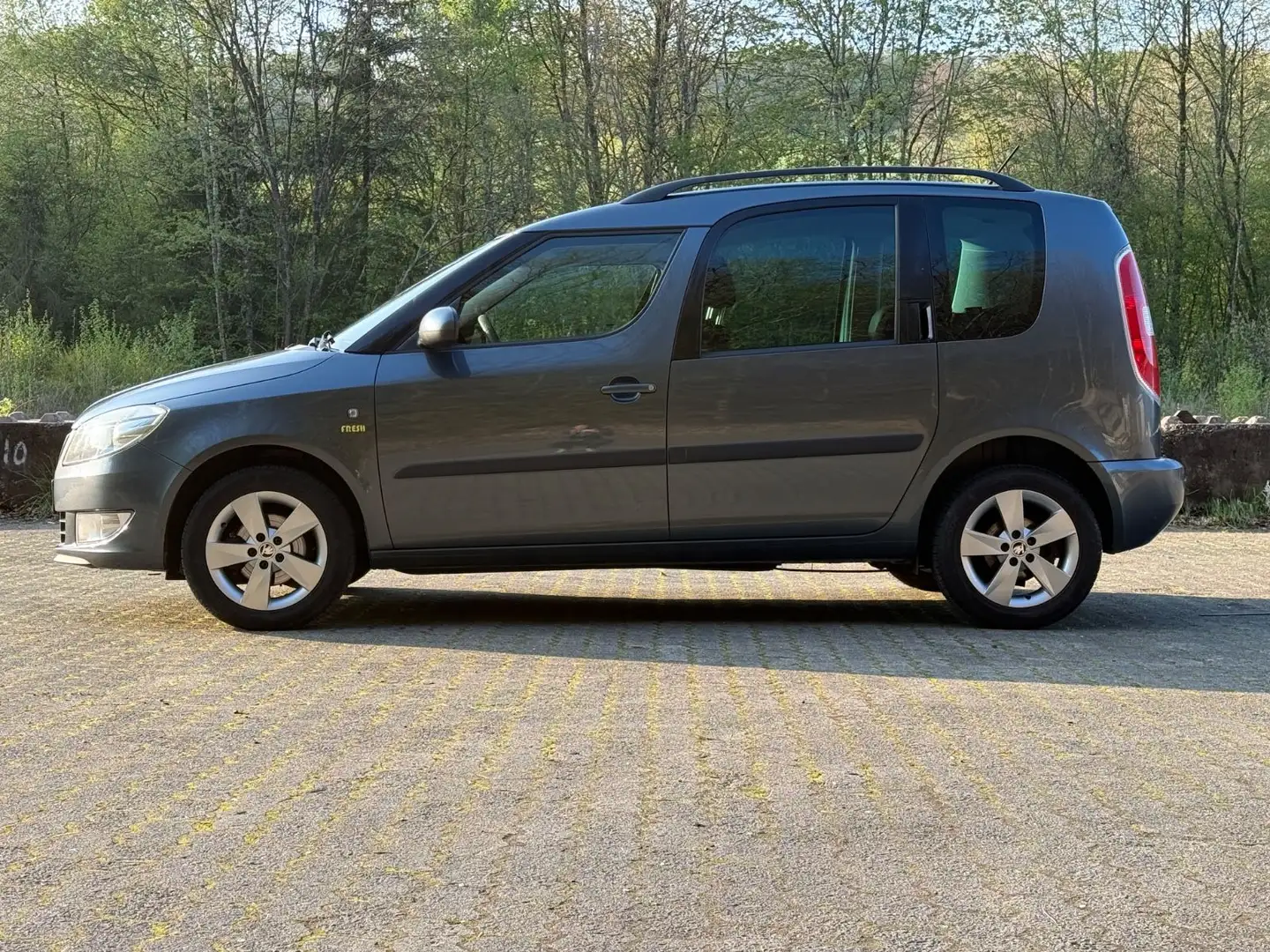 Vehicle image, number 2
