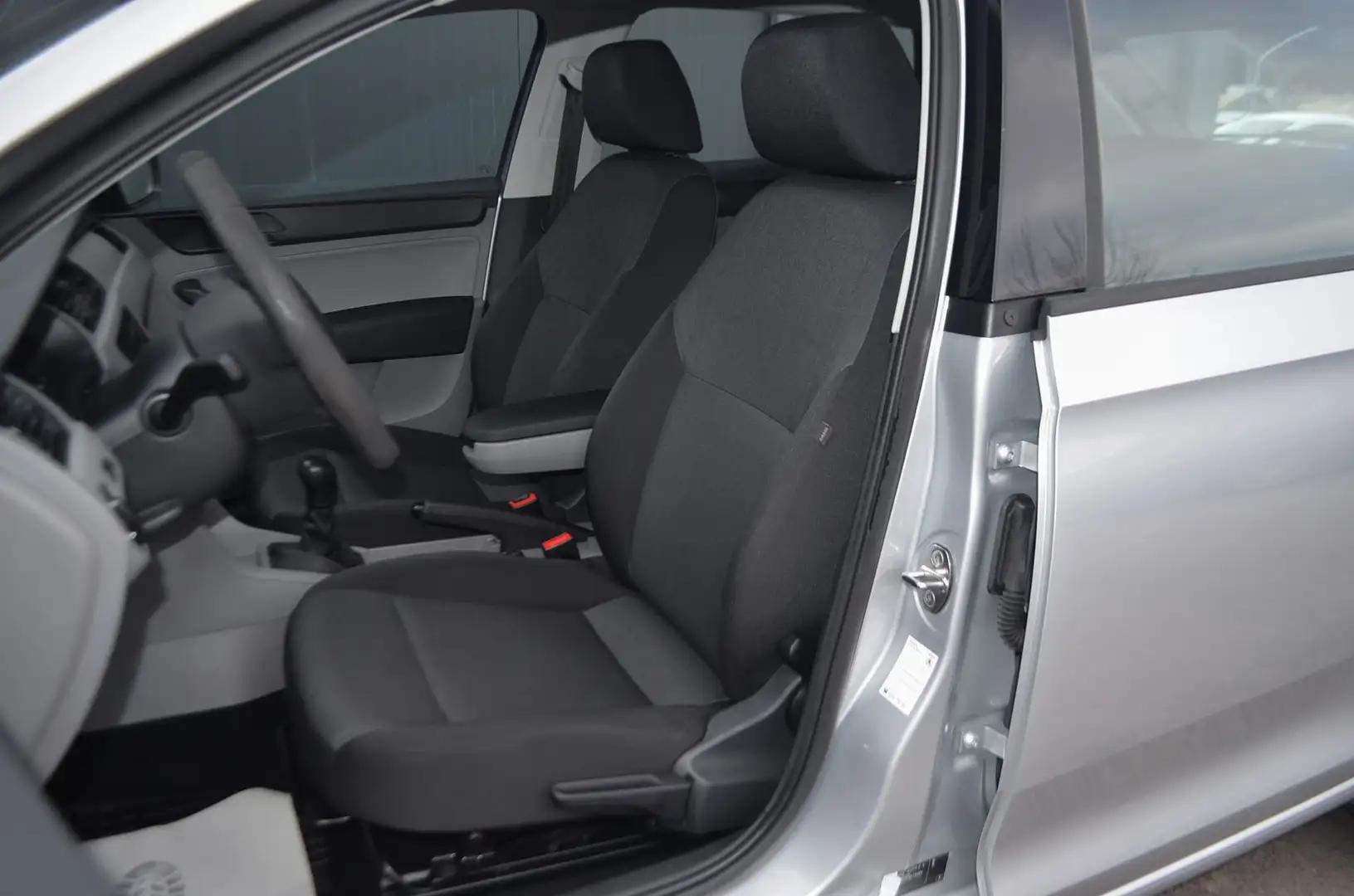 Vehicle image, number 8