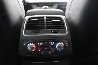 Vehicle image thumbnail, number 12