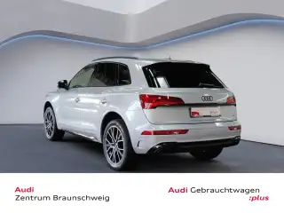 Vehicle image thumbnail, number 4