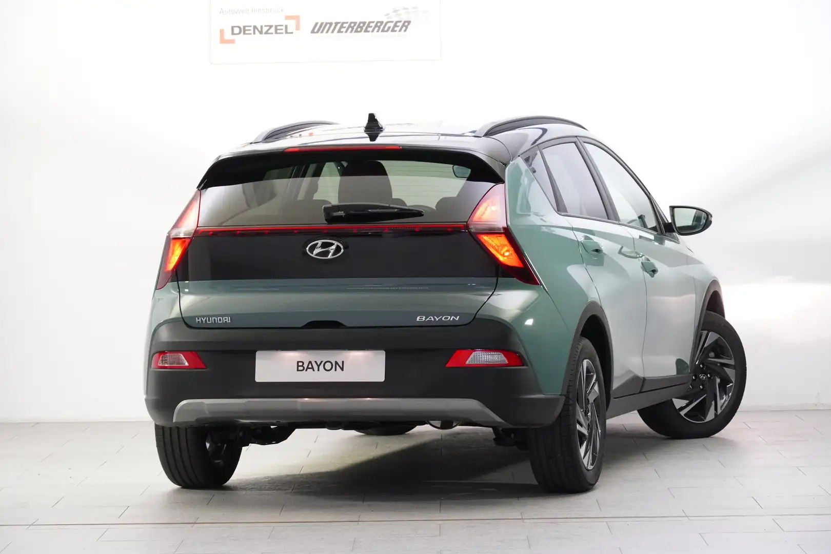 Vehicle image, number 3