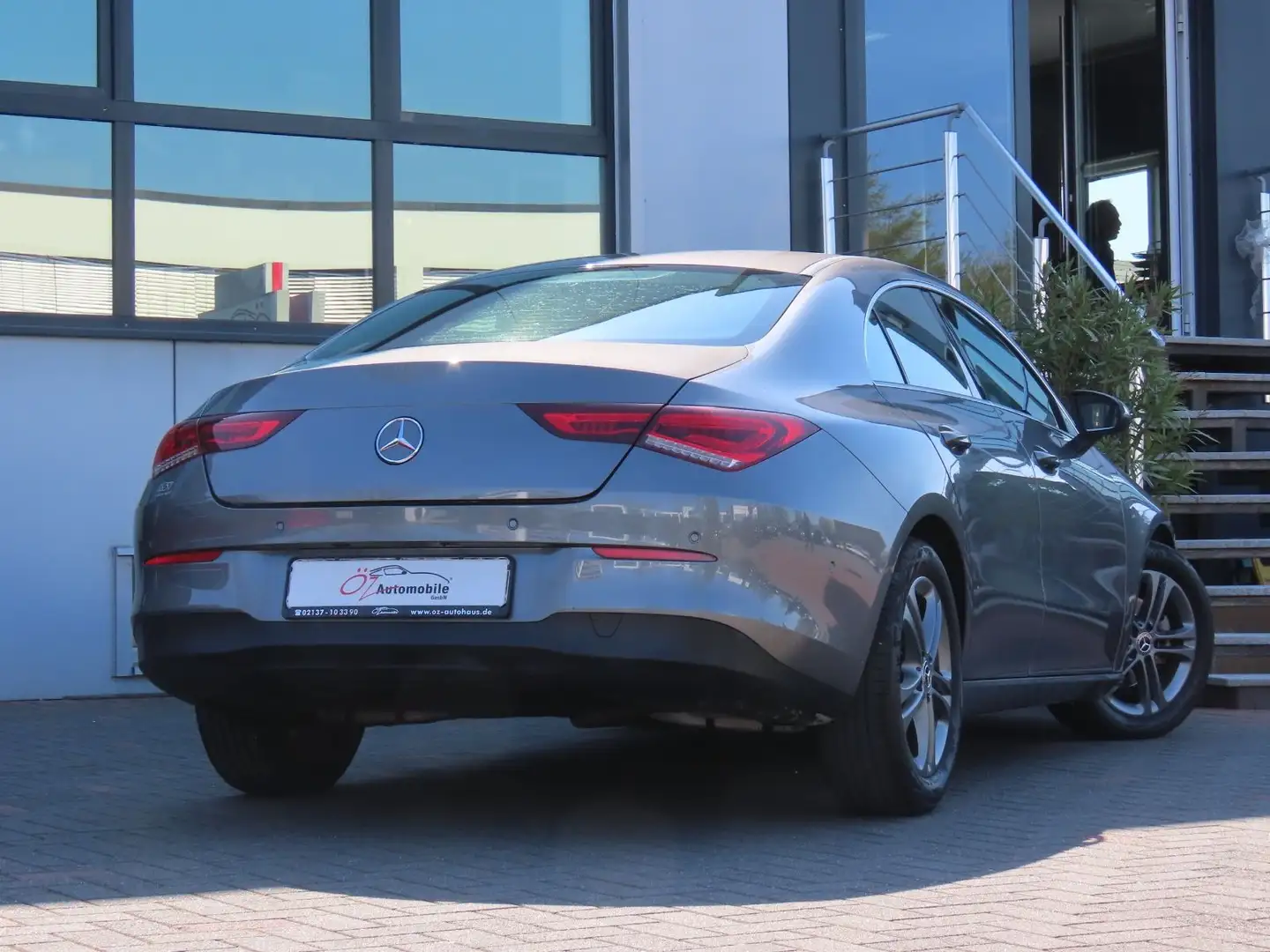 Vehicle image, number 4