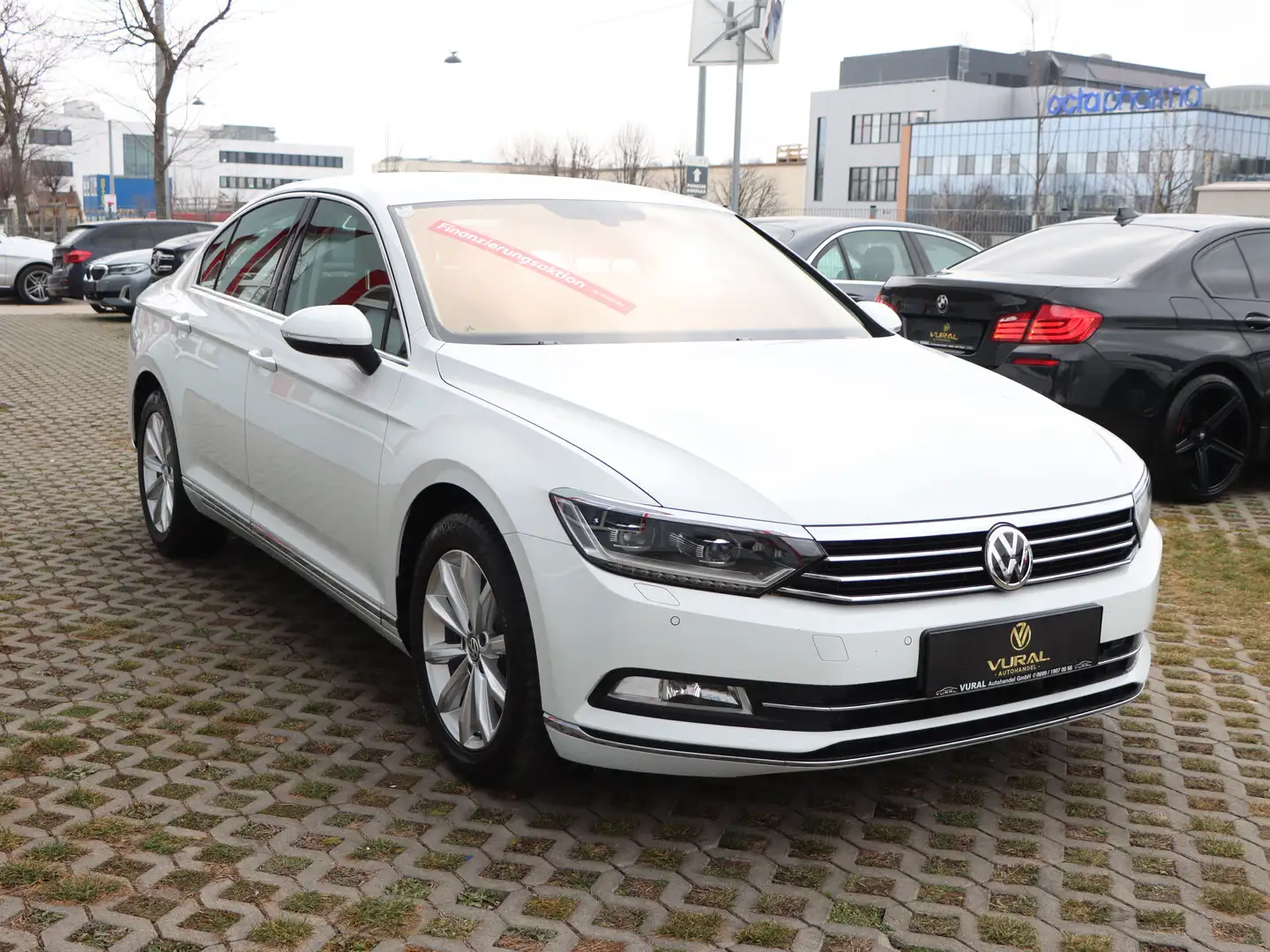 Vehicle image, number 4