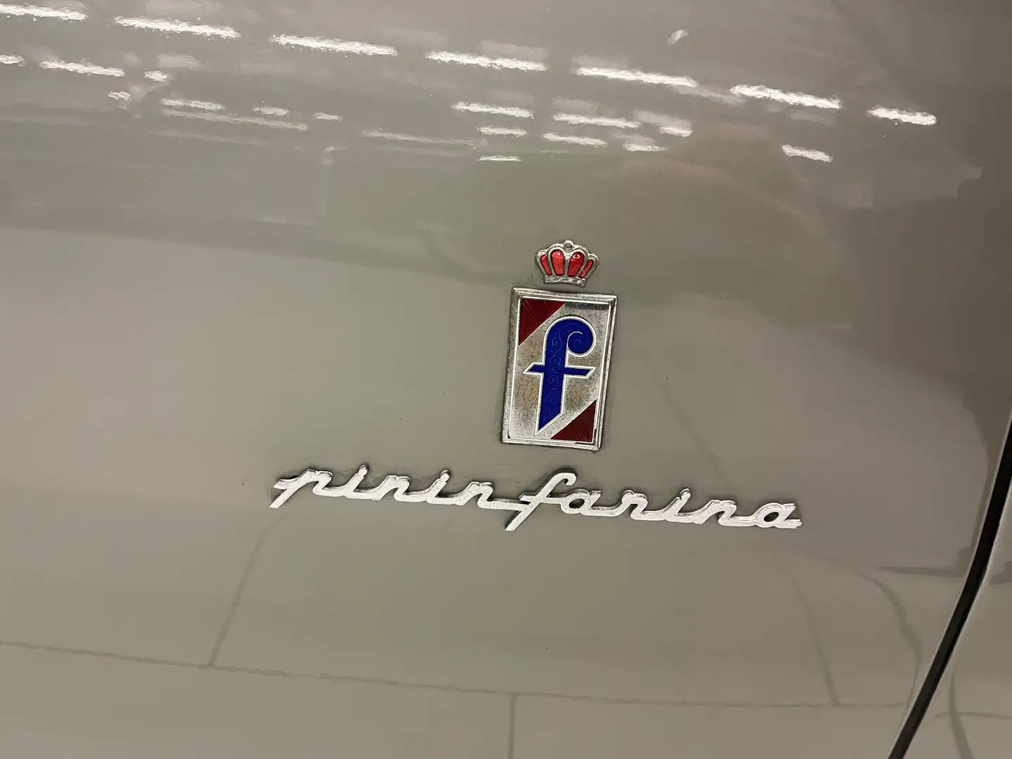 Vehicle image, number 12